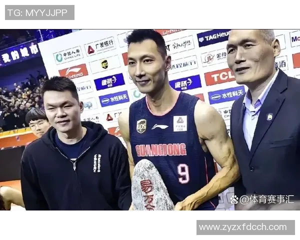 易建联发布助威视频鼓舞广东宏远队士气备战季后赛